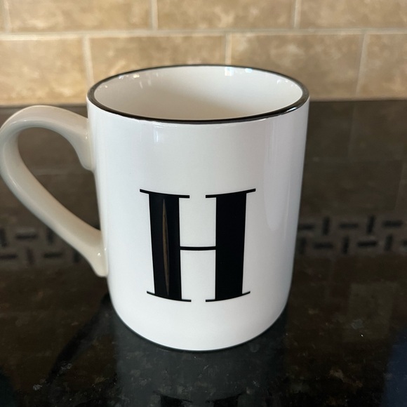 Personalized Haley Mugs and Tumblers Set All excellent like new. Great gifts - Picture 3 of 8